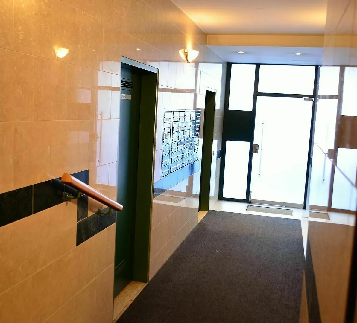 Govienna Urban Living Belvedere Apartment 0*, Vienna